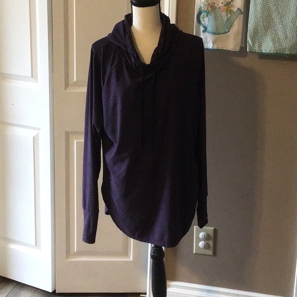 Long sleeve hooded shirt large NWOT